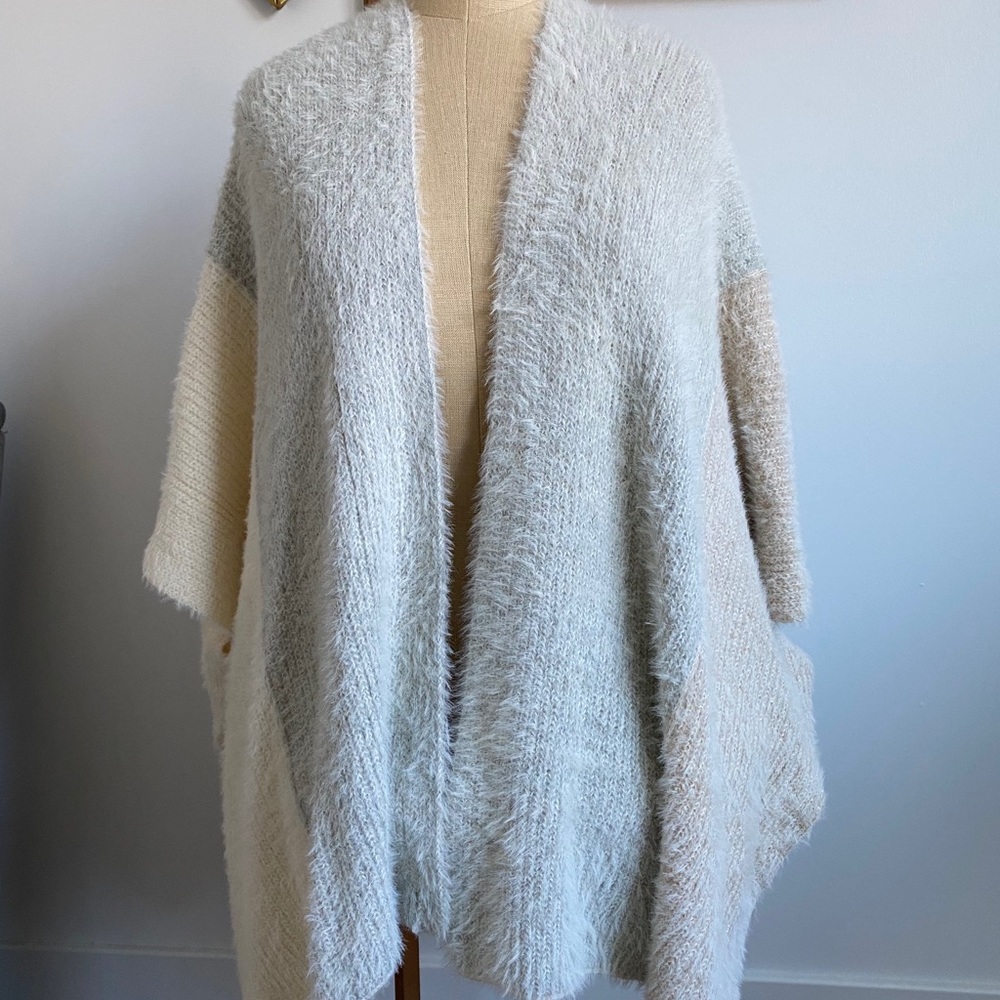 Anthropologie Saturday Sunday Cozy Wrap OS